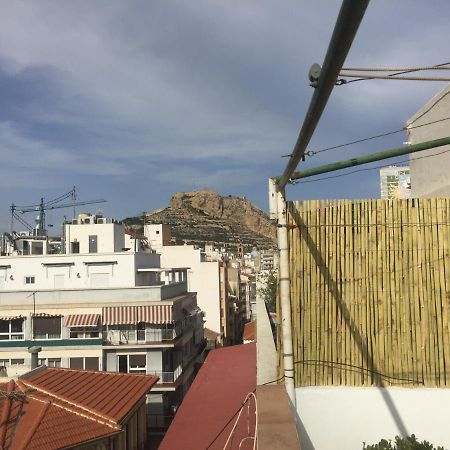 Atico Centrico Junto A La Playa Apartment Alicante Bagian luar foto